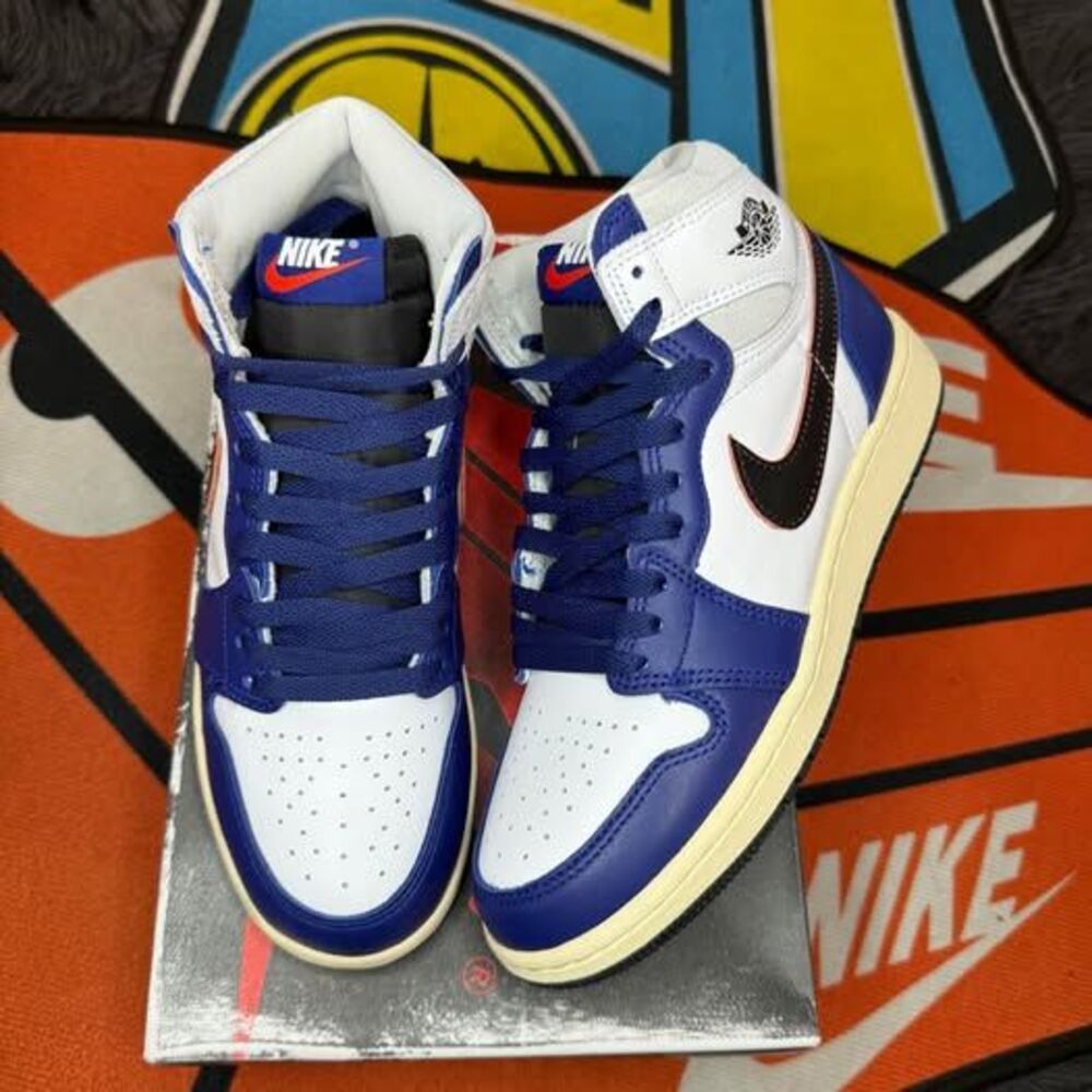 Jordan 1 Retro High OG Rare Air Size 5Y